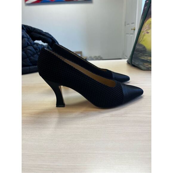 Proxy Made In Spain Black Textured & Satin Pumps Heels Formal Sz 7 EUC - Picture 1 of 7